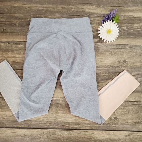 Outdoor Voices Dipped Warm Up Leggings - Picture 3 of 5